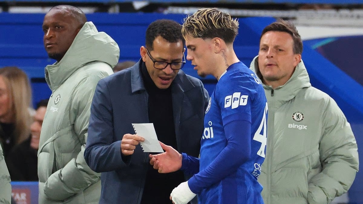 Фабио Капелло убежден: игроки «Челси» смеются над Лиамом Росеньором