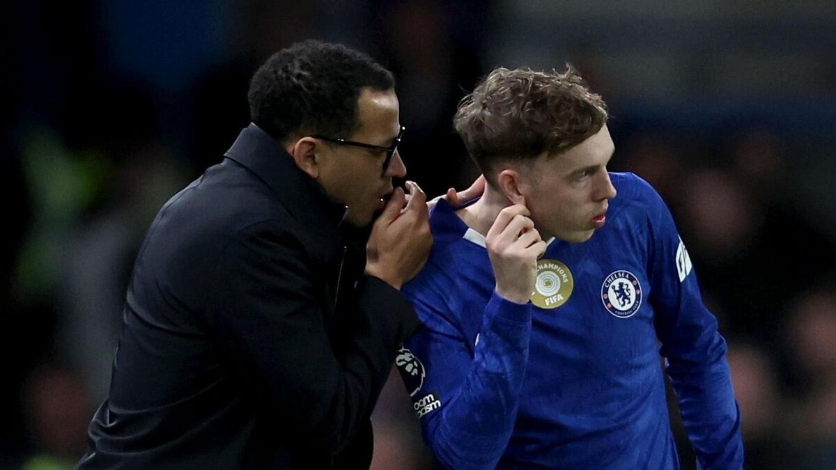 Лиам Росеньор растрачивает впустую потенциал Коула Палмера в «Челси» Лиам Росеньор растрачивает впустую потенциал Коула Палмера в «Челси»