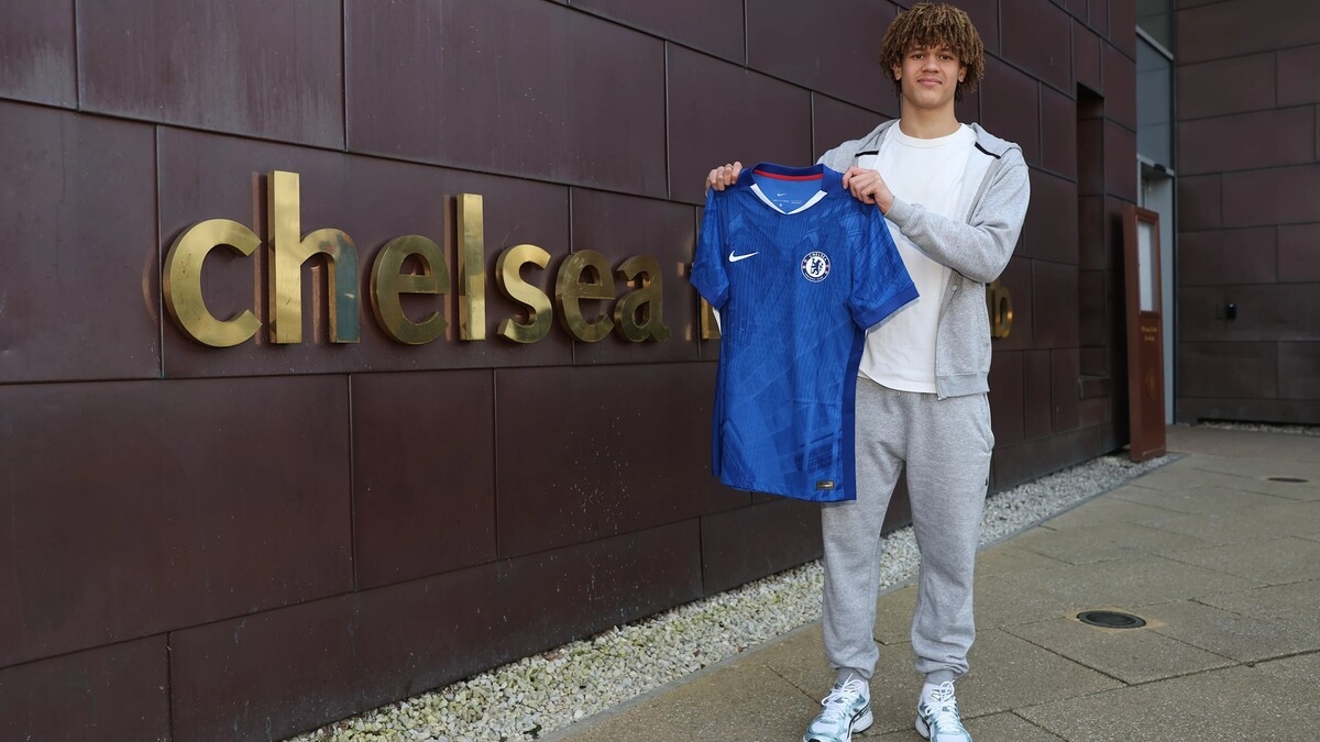 «Челси» подписал контракт с футболистом, который в конечном итоге заменит Марка Кукурелью