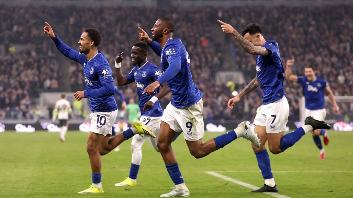 Два клуба АПЛ возмущены тем, что с «Челси» не сняли очки в Премьер-лиге Два клуба АПЛ возмущены тем, что с «Челси» не сняли очки в Премьер-лиге