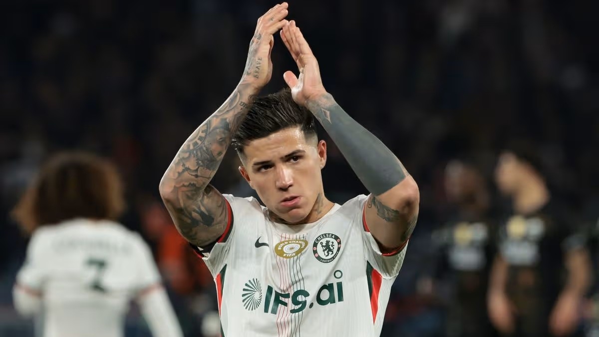 Шокирующая новость от инсайдера: Энцо Фернандес покинет «Челси» этим летом Шокирующая новость от инсайдера: Энцо Фернандес покинет «Челси» этим летом