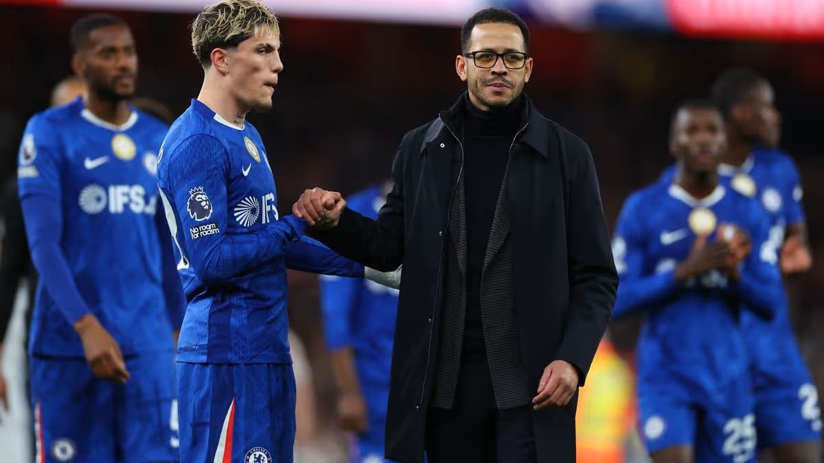 Лиам Росеньор не понимает, почему этого игрока «Челси» постоянно освистывают