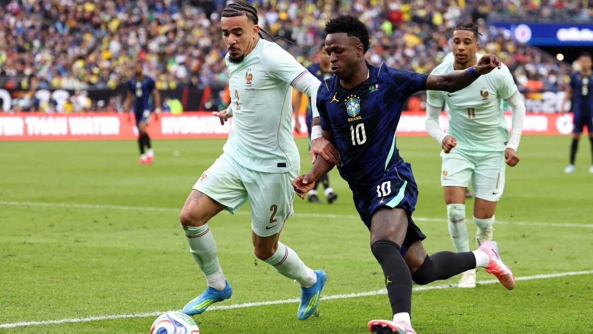 Французские СМИ вынесли свой вердикт по поводу игры защитника «Челси» против Винисиуса Жуниора Французские СМИ вынесли свой вердикт по поводу игры защитника «Челси» против Винисиуса Жуниора