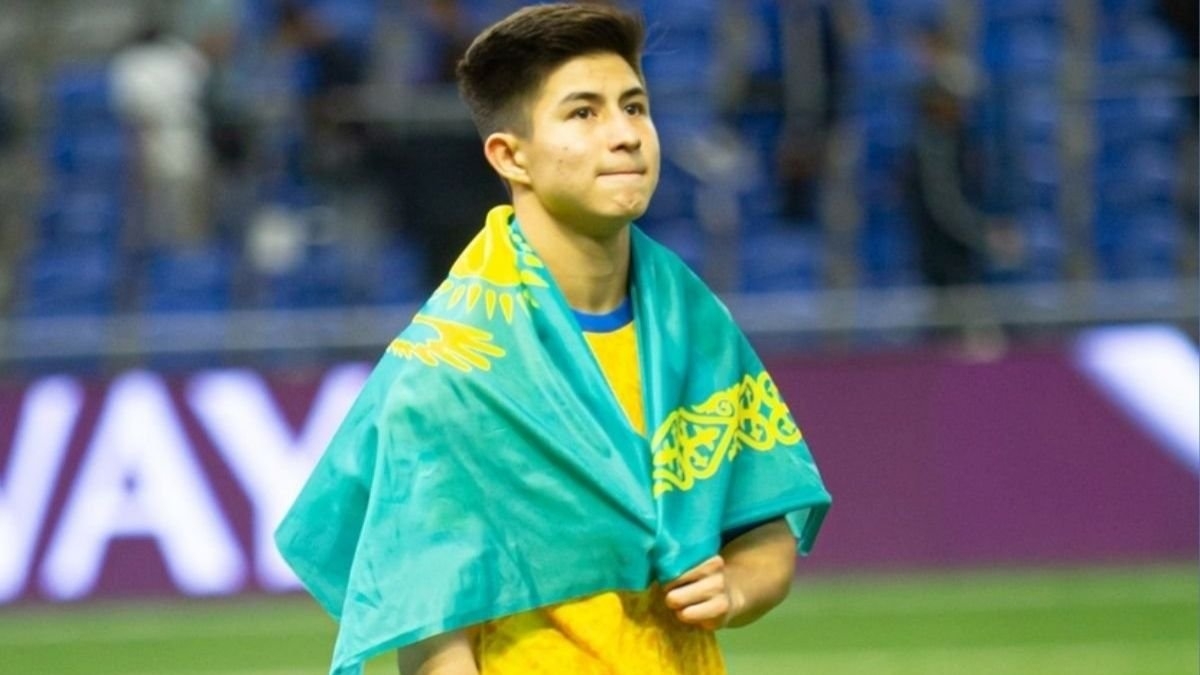 «Челси» забирает нападающего Дастана Сатпаева в первую команду