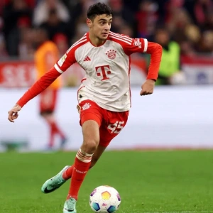 Это фейк-ньюс: «Челси» не ведёт переговоры со звездой «Баварии» и сборной Германии