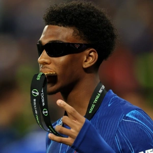 Обновлённая информация по трансферу английского защитника «Челси» в «Ливерпуль»