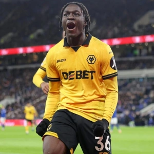 Известны 3 кандидата на замену Энцо Фернандесу в полузащите «Челси»