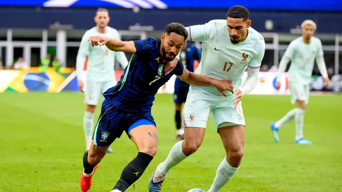 Игрок сборной Франции с удовольствием присоединится к «Челси» этим летом Игрок сборной Франции с удовольствием присоединится к «Челси» этим летом