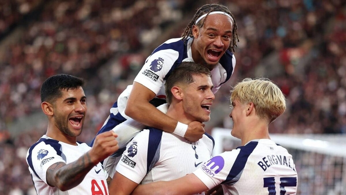 «Тоттенхэм» вылетает из АПЛ, и «Челси» забирает себе двух звездных игроков